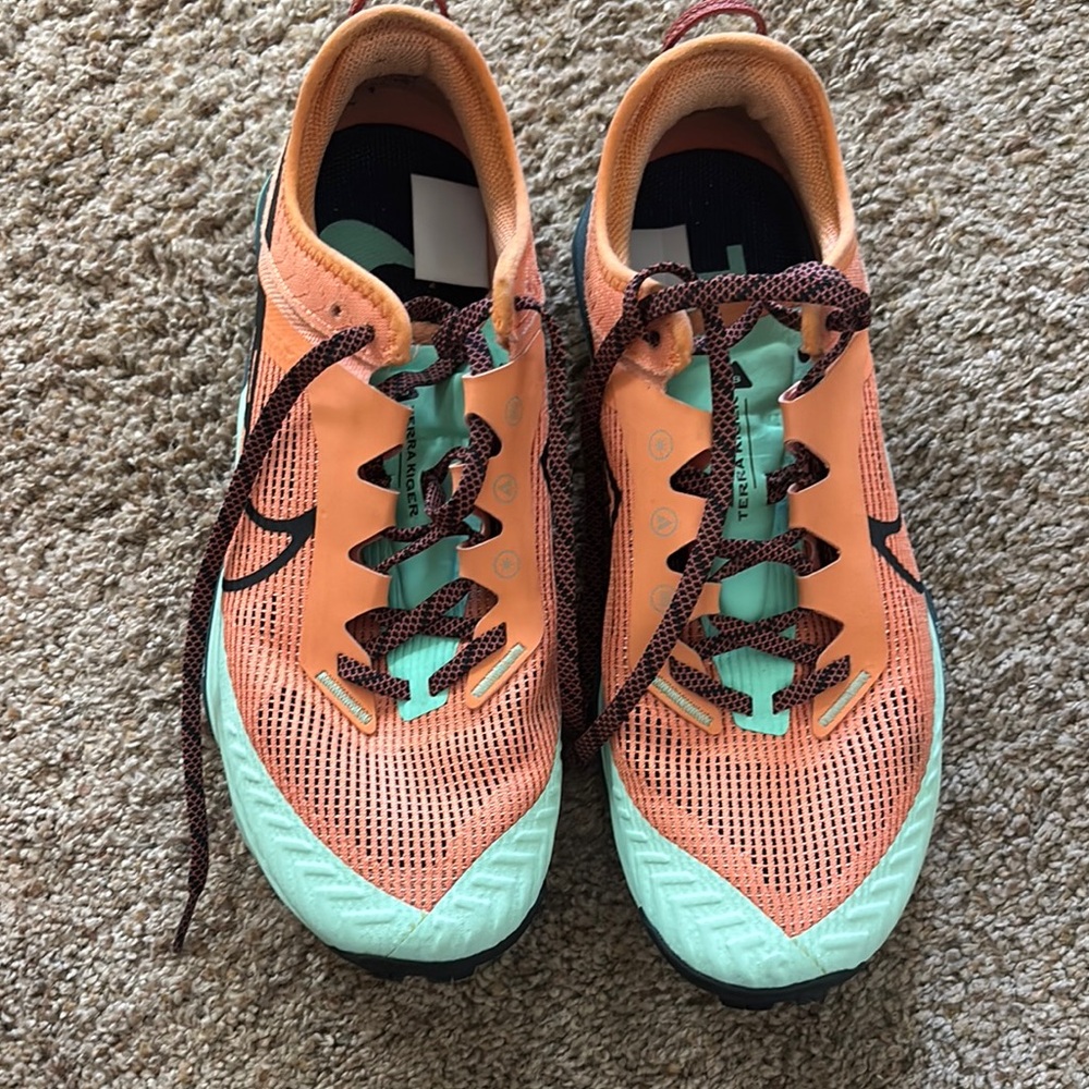 Nike Orange and Mint Athletic Shoes
